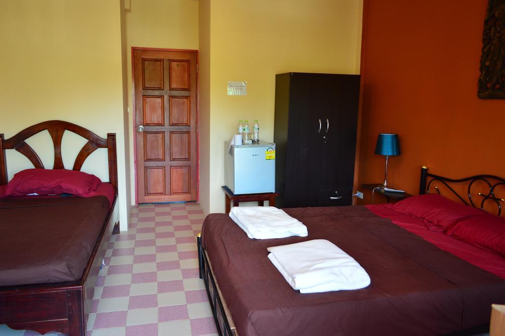 La Paillote Guest House Rayong Phòng bức ảnh