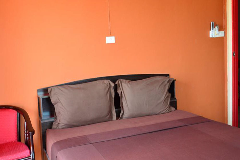 La Paillote Guest House Rayong Ngoại thất bức ảnh